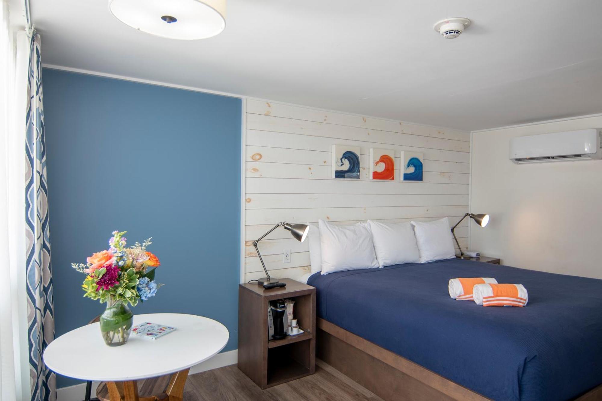 Breakwater 3*