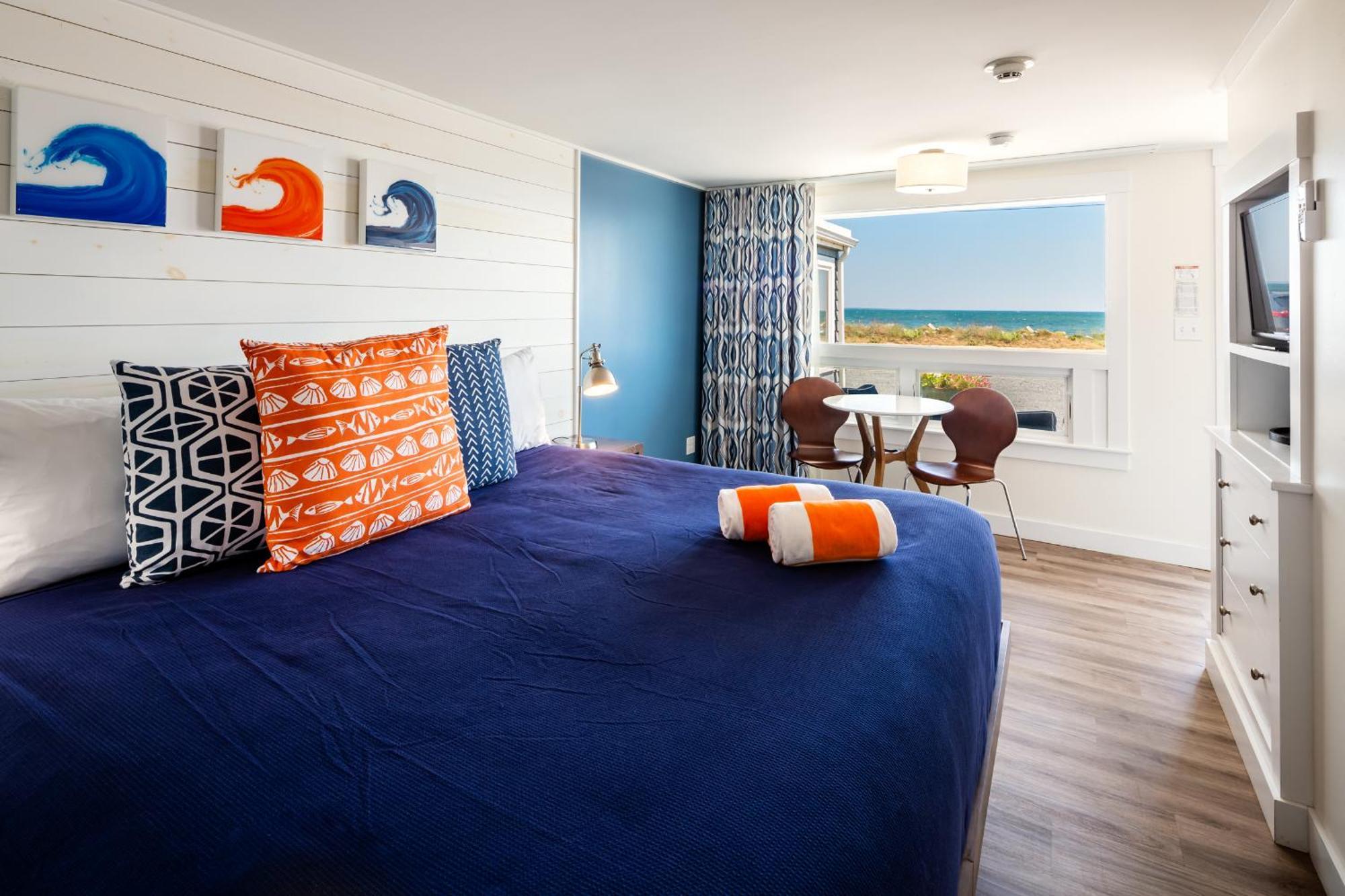 Breakwater 3*